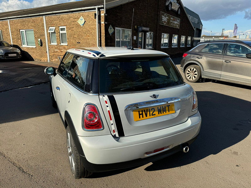 MINI Hatch 1.6L COOPER D LONDON 2012 EDITION Hatchback 3dr Diesel Manual Euro 5 (110 bhp) 3dr Manual 2026
