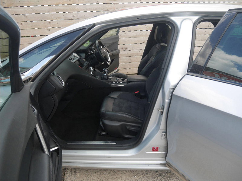 Citroen DS5 2.0 HDi DStyle Hatchback 5dr Diesel Manual Euro 5 (160 ps) 5dr Manual 2026