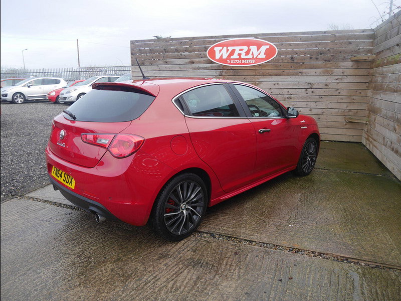 Alfa Romeo Giulietta 2.0 JTDM-2 QV Line Hatchback 5dr Diesel Manual Euro 5 (s/s) (150 bhp) 5dr Manual 2026