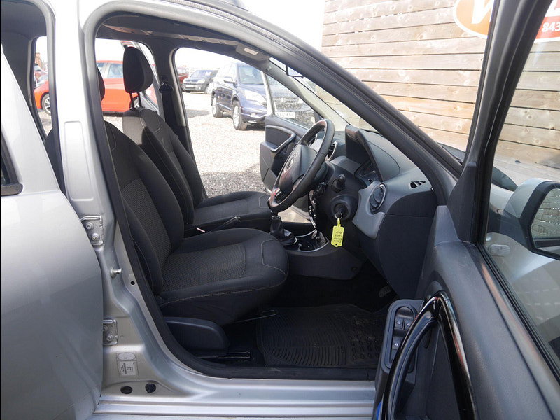 Dacia Duster 1.5 dCi Laureate SUV 5dr Diesel Manual 4WD Euro 5 (110 ps) 5dr Manual 2026