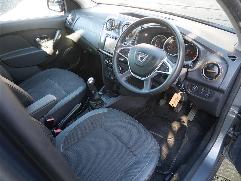 Dacia Logan MCV Stepway 1.5 dCi SE Summit Estate 5dr Diesel Manual Euro 6 (s/s) (90 ps) 5dr Manual 2026