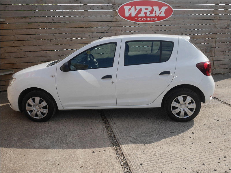 Dacia Sandero 0.9 TCe Essential Hatchback 5dr Petrol Manual Euro 6 (s/s) (90 ps) 5dr Manual 2026