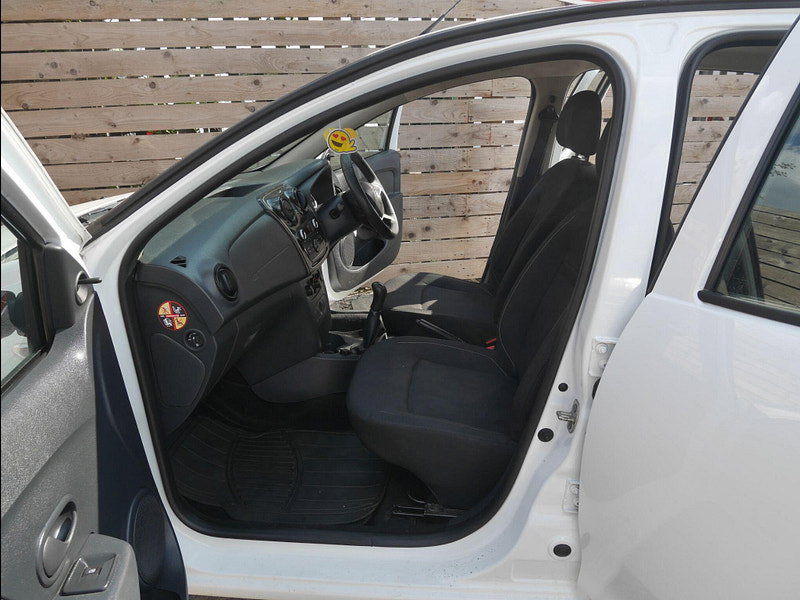 Dacia Sandero 0.9 TCe Essential Hatchback 5dr Petrol Manual Euro 6 (s/s) (90 ps) 5dr Manual 2026