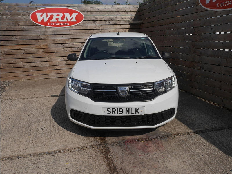 Dacia Sandero 0.9 TCe Essential Hatchback 5dr Petrol Manual Euro 6 (s/s) (90 ps) 5dr Manual 2026