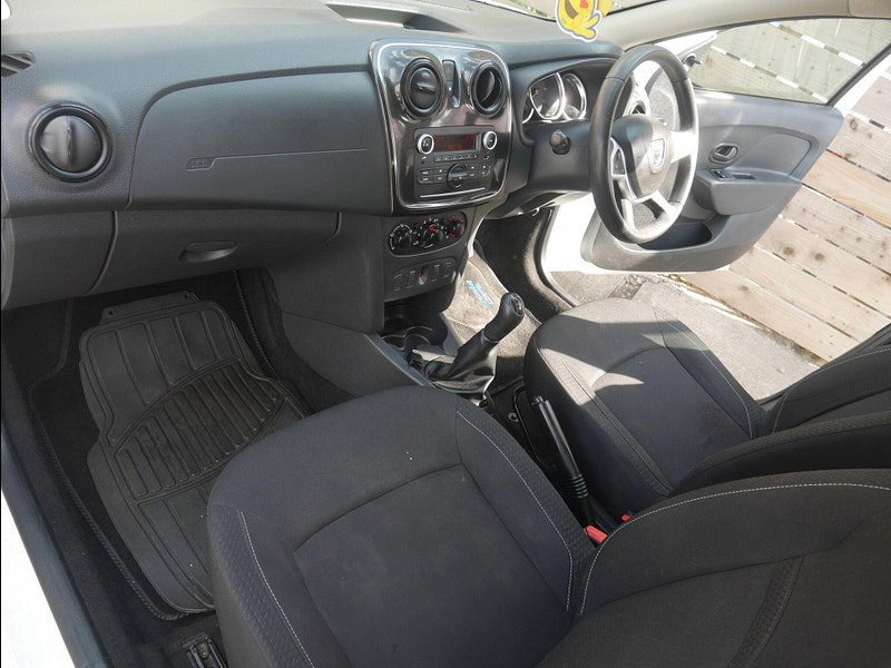 Dacia Sandero 0.9 TCe Essential Hatchback 5dr Petrol Manual Euro 6 (s/s) (90 ps) 5dr Manual 2026