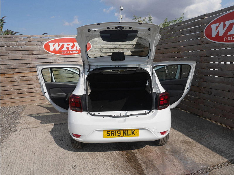 Dacia Sandero 0.9 TCe Essential Hatchback 5dr Petrol Manual Euro 6 (s/s) (90 ps) 5dr Manual 2026