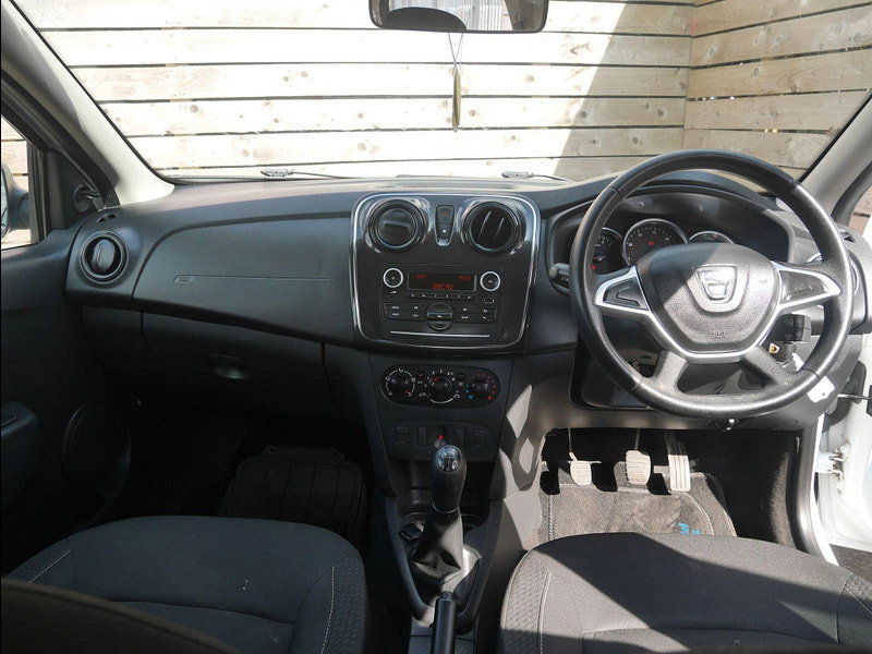 Dacia Sandero 0.9 TCe Essential Hatchback 5dr Petrol Manual Euro 6 (s/s) (90 ps) 5dr Manual 2026