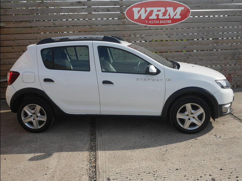 Dacia Sandero Stepway 0.9 TCe Ambiance Hatchback 5dr Petrol Manual Euro 5 (90 ps) 5dr Manual 2026