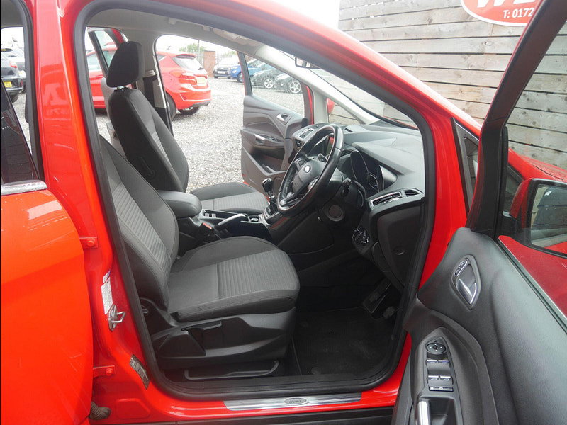 Ford C-Max 1.0T EcoBoost Titanium MPV 5dr Petrol Manual Euro 6 (s/s) (Nav) (100 ps) 5dr Manual 2026