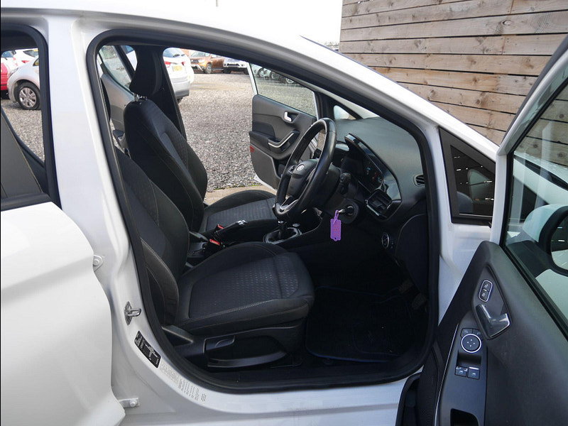 Ford Fiesta 1.0T EcoBoost GPF Zetec Hatchback 5dr Petrol Manual Euro 6 (s/s) (100 ps) 5dr Manual 2026