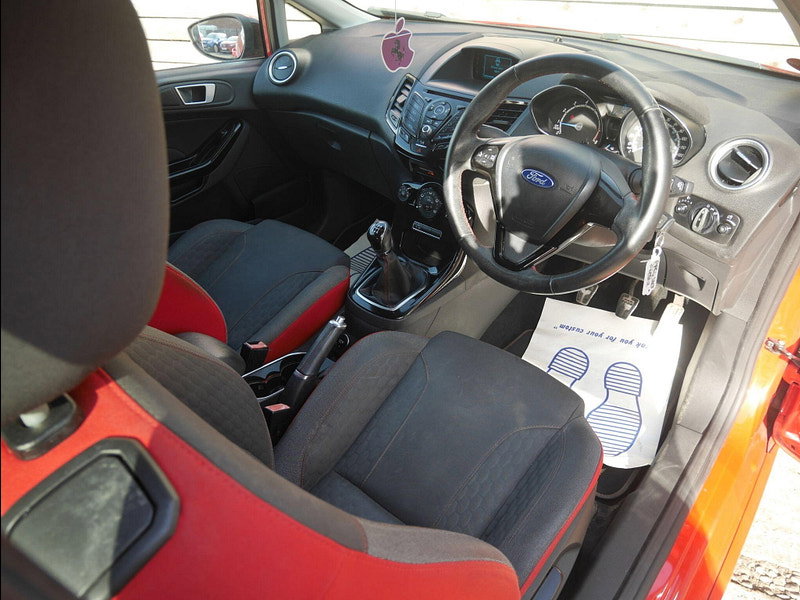 Ford Fiesta 1.0T EcoBoost Zetec S Red Edition Hatchback 3dr Petrol Manual Euro 5 (s/s) (140 ps) 3dr Manual 2026