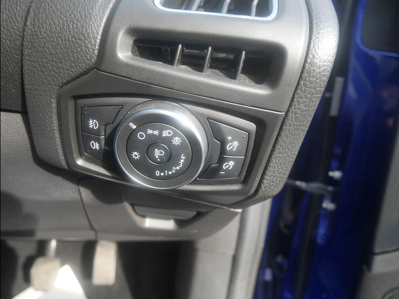 Ford Focus 1.0T EcoBoost Titanium Hatchback 5dr Petrol Manual Euro 6 (s/s) (125 ps) 5dr Manual 2026