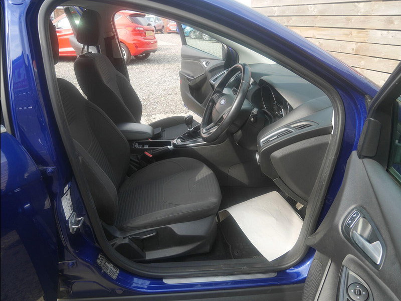 Ford Focus 1.0T EcoBoost Titanium Hatchback 5dr Petrol Manual Euro 6 (s/s) (125 ps) 5dr Manual 2026