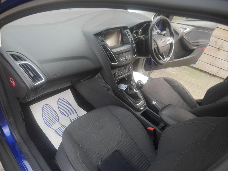 Ford Focus 1.0T EcoBoost Titanium Hatchback 5dr Petrol Manual Euro 6 (s/s) (125 ps) 5dr Manual 2026
