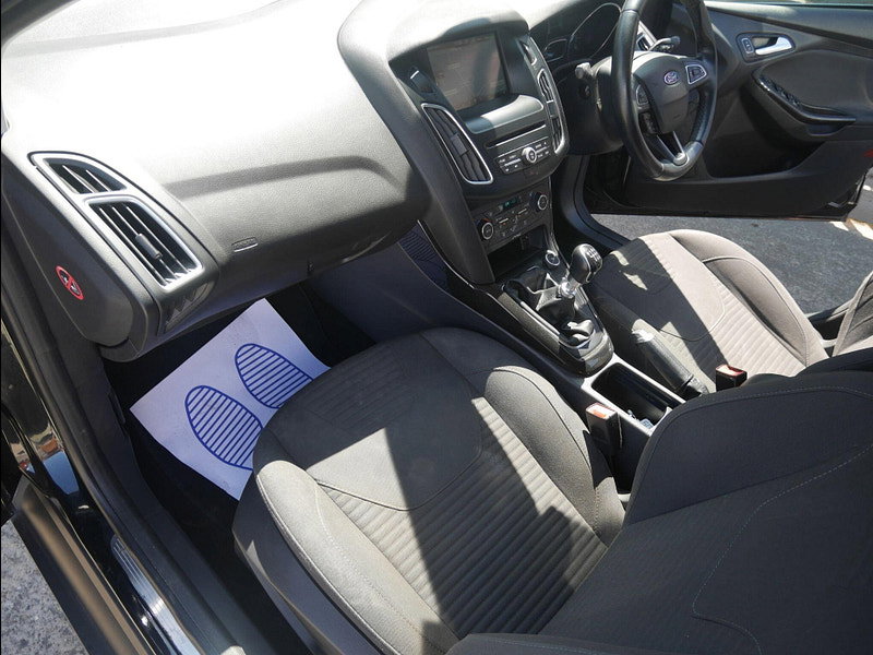 Ford Focus 1.0T EcoBoost Titanium Hatchback 5dr Petrol Manual Euro 6 (s/s) (125 ps) 5dr Manual 2026