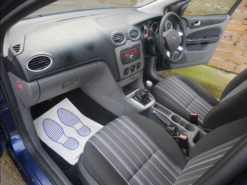 Ford Focus 1.6 Style Hatchback 5dr Petrol Manual (159 g/km, 99 bhp) 5dr Manual 2026