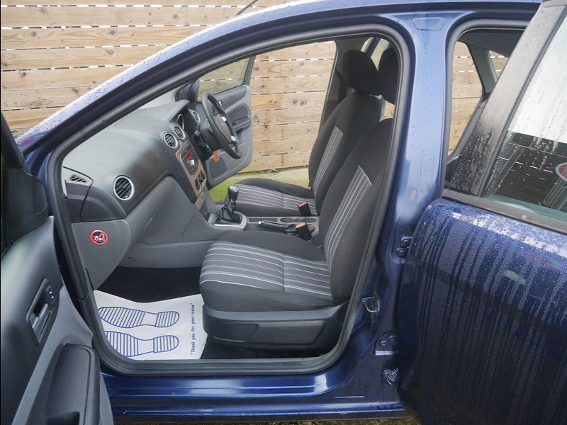 Ford Focus 1.6 Style Hatchback 5dr Petrol Manual (159 g/km, 99 bhp) 5dr Manual 2026