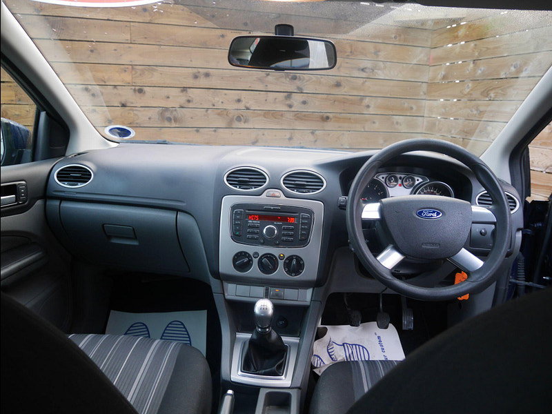 Ford Focus 1.6 Style Hatchback 5dr Petrol Manual (159 g/km, 99 bhp) 5dr Manual 2026