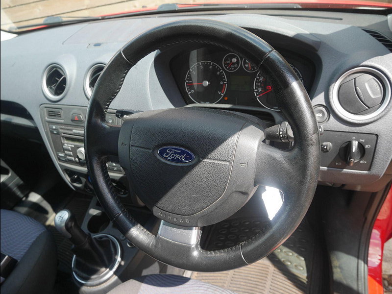 Ford Fusion 1.4 Zetec 5dr 5dr Manual 2026