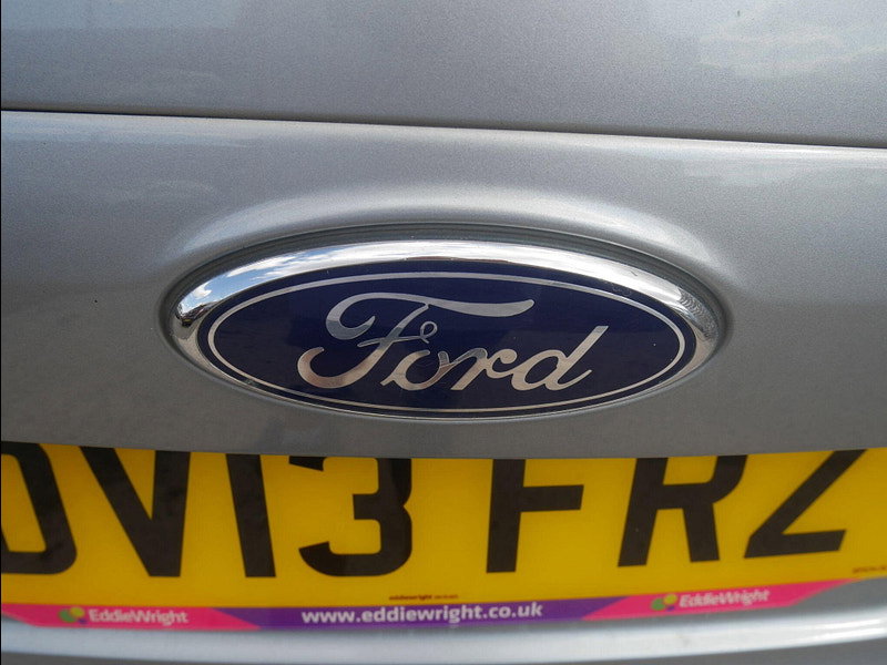 Ford Mondeo 2.0 TDCi Titanium Hatchback 5dr Diesel Manual Euro 5 (140 ps) 5dr Manual 2026