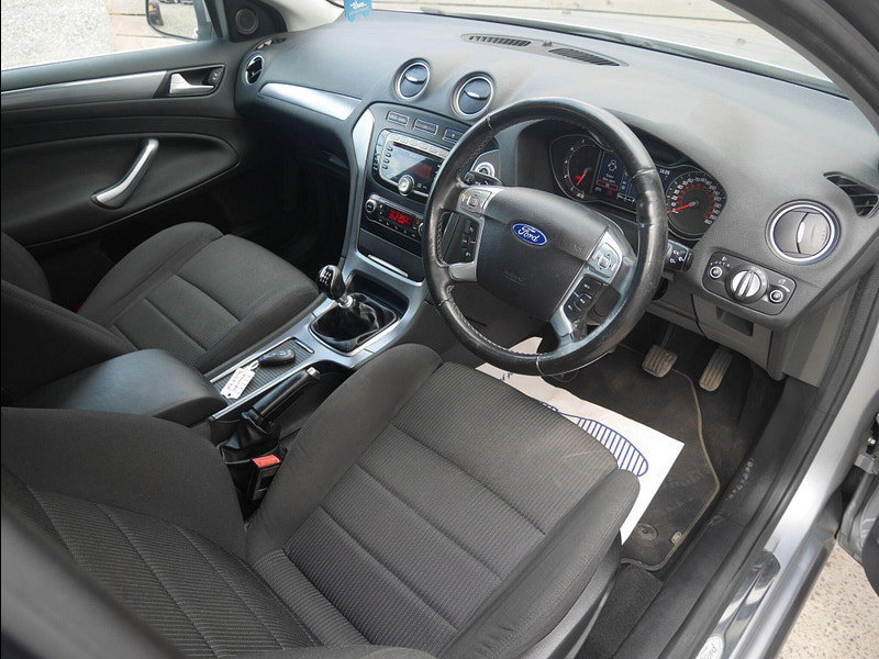 Ford Mondeo 2.0 TDCi Titanium Hatchback 5dr Diesel Manual Euro 5 (140 ps) 5dr Manual 2026