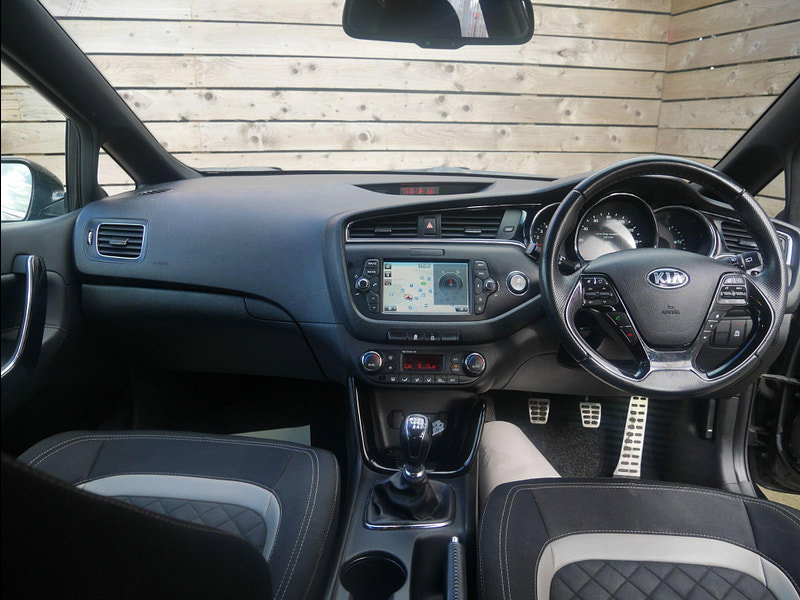 Kia Ceed 1.6 CRDi GT-Line Hatchback 5dr Diesel Manual Euro 6 (s/s) (134 bhp) 5dr Manual 2026