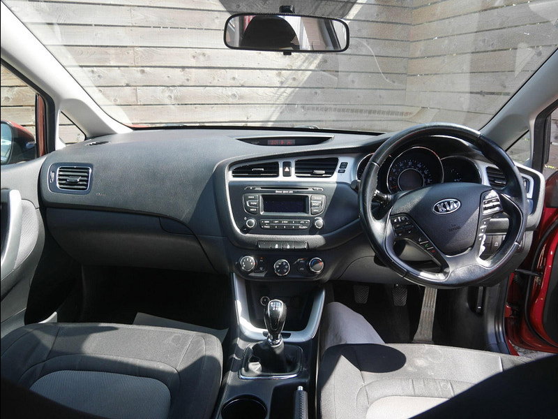 Kia Ceed 1.6 GDi EcoDynamics 2 Hatchback 5dr Petrol Manual Euro 5 (s/s) (133 bhp) 5dr Manual 2026