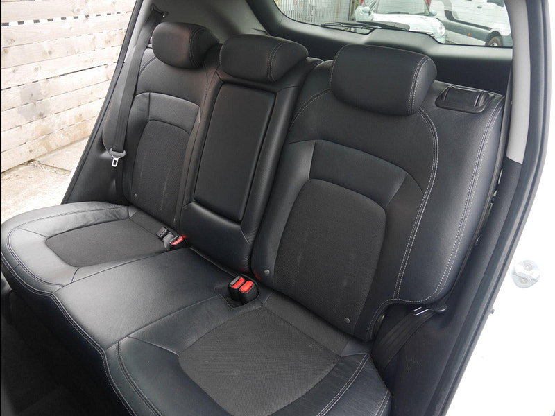 Kia Sportage 1.6 GDi EcoDynamics 2 SUV 5dr Petrol Manual 2WD Euro 6 (s/s) (133 bhp) 5dr Manual 2026