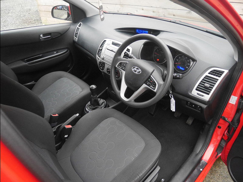 Hyundai I20 1.2 Comfort Hatchback 5dr Petrol Manual Euro 5 (77 bhp) 5dr Manual 2026