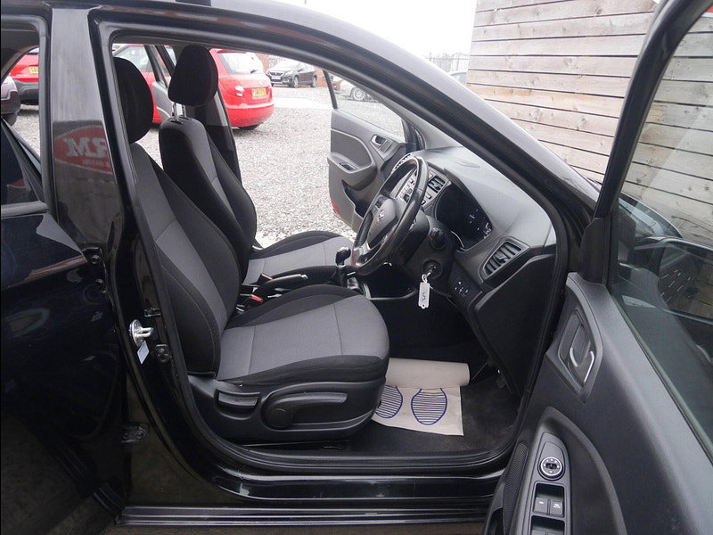 Hyundai I20 1.2 SE Hatchback 5dr Petrol Manual Euro 6 (84 ps) 5dr Manual 2026