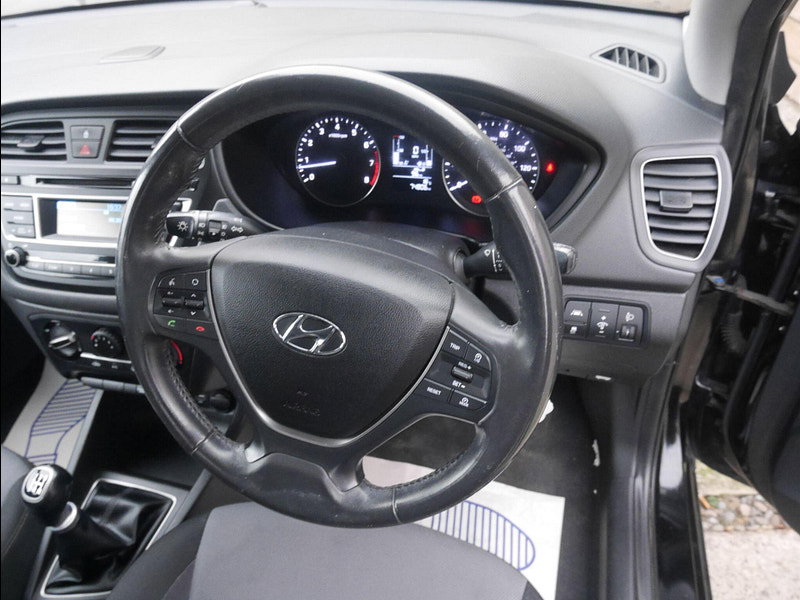 Hyundai I20 1.2 SE Hatchback 5dr Petrol Manual Euro 6 (84 ps) 5dr Manual 2026