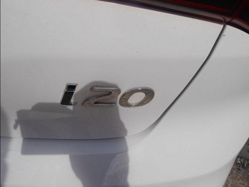 Hyundai I20 1.2 SE Launch Edition Hatchback 5dr Petrol Manual Euro 6 (s/s) (84 ps) 5dr Manual 2026