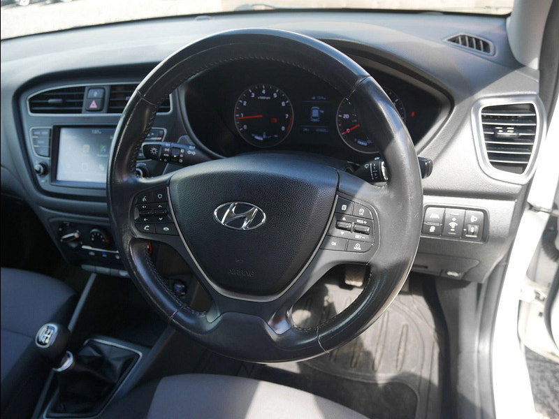 Hyundai I20 1.2 SE Launch Edition Hatchback 5dr Petrol Manual Euro 6 (s/s) (84 ps) 5dr Manual 2026