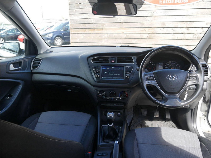 Hyundai I20 1.2 SE Launch Edition Hatchback 5dr Petrol Manual Euro 6 (s/s) (84 ps) 5dr Manual 2026