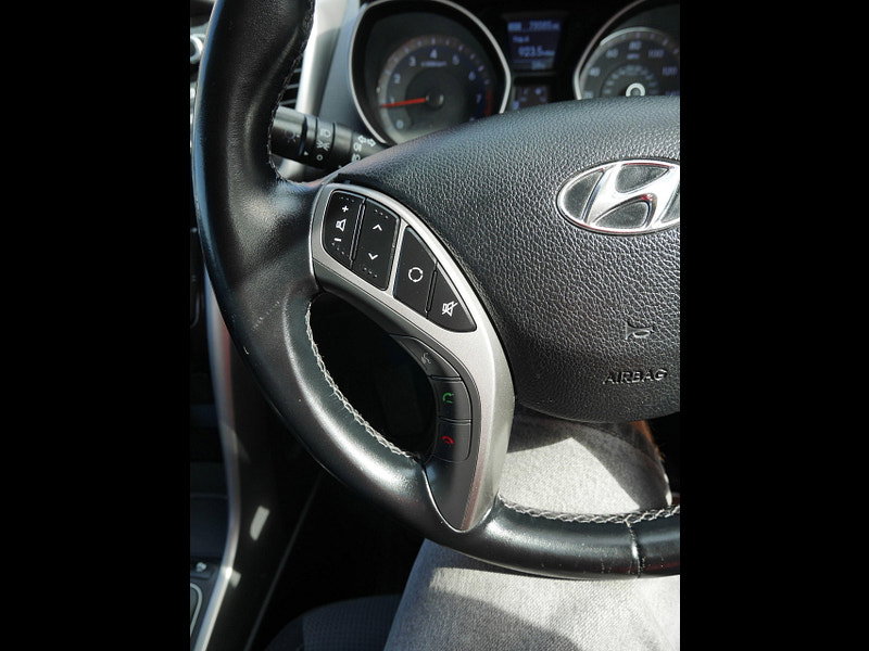Hyundai I30 1.4 SE Hatchback 5dr Petrol Manual Euro 6 (100 ps) 5dr Manual 2026