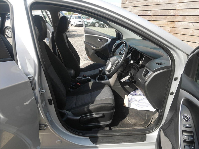 Hyundai I30 1.6 CRDi Blue Drive Active Hatchback 5dr Diesel Manual Euro 5 (s/s) (110 ps) 5dr Manual 2026
