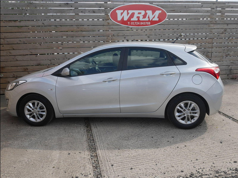 Hyundai I30 1.6 CRDi Blue Drive Active Hatchback 5dr Diesel Manual Euro 5 (s/s) (110 ps) 5dr Manual 2026