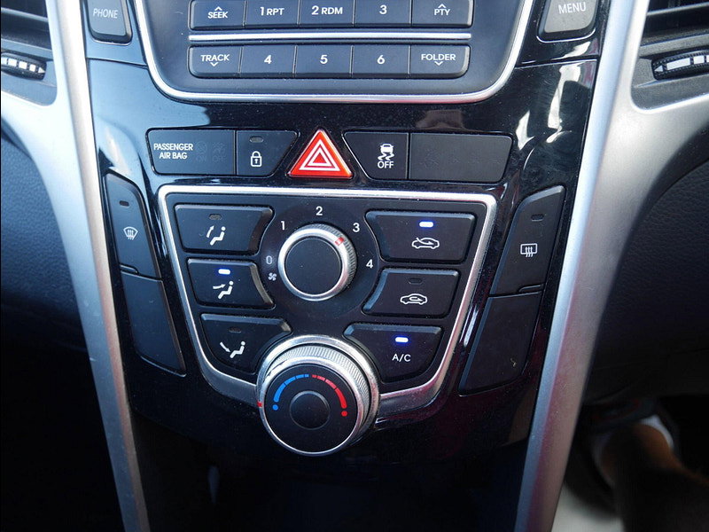 Hyundai I30 1.6 CRDi Blue Drive S Hatchback 5dr Diesel Manual Euro 6 (s/s) (110 ps) 5dr Manual 2026