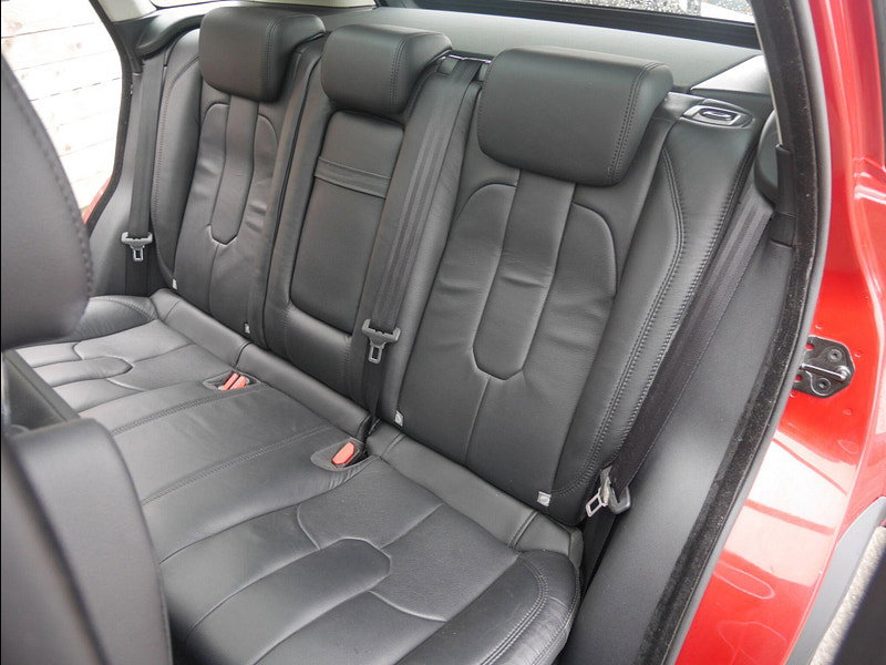 Land Rover Range Rover Evoque 2.2 SD4 Pure SUV 5dr Diesel Auto 4WD Euro 5 (190 ps) 5dr Automatic 2026