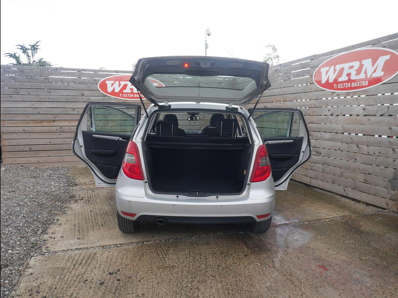 Mercedes-Benz A Class 2.0 A160 CDI Avantgarde SE Hatchback 5dr Diesel Manual (129 g/km, 82 bhp) 5dr Manual 2026
