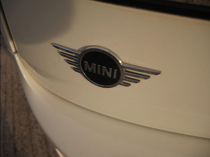 MINI Clubman 1.5 Cooper Classic Estate 6dr Petrol Manual Euro 6 (s/s) (136 ps) 6dr Manual 2026