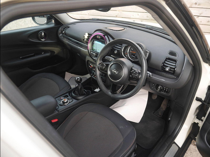 MINI Clubman 1.5 Cooper Classic Estate 6dr Petrol Manual Euro 6 (s/s) (136 ps) 6dr Manual 2026