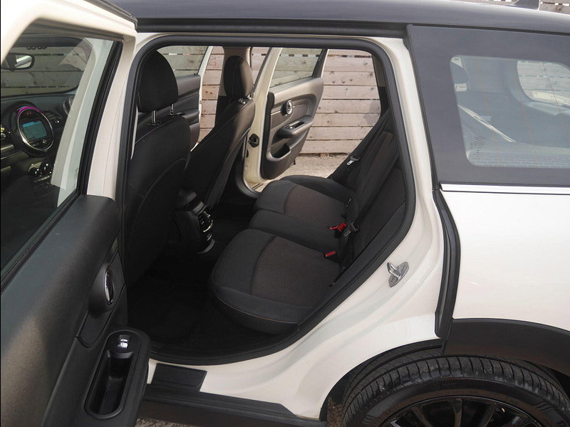 MINI Clubman 1.5 Cooper Classic Estate 6dr Petrol Manual Euro 6 (s/s) (136 ps) 6dr Manual 2026