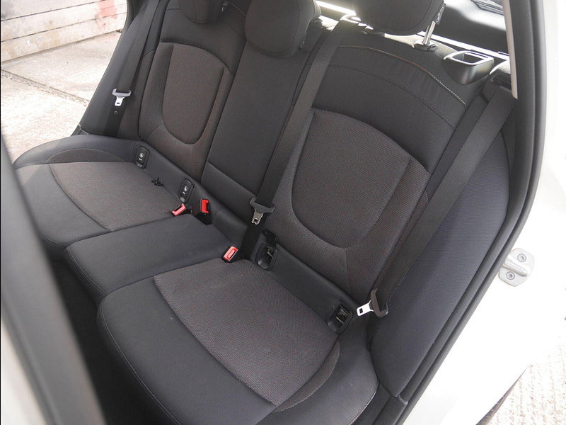 MINI Clubman 1.5 Cooper Classic Estate 6dr Petrol Manual Euro 6 (s/s) (136 ps) 6dr Manual 2026