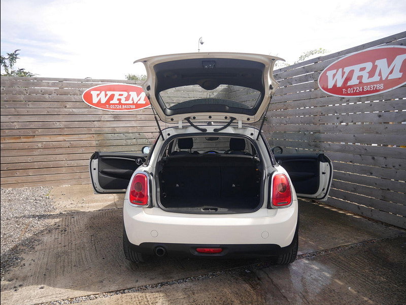 MINI Hatch 1.5 Cooper Hatchback 3dr Petrol Manual Euro 6 (s/s) (136 ps) 3dr Manual 2026