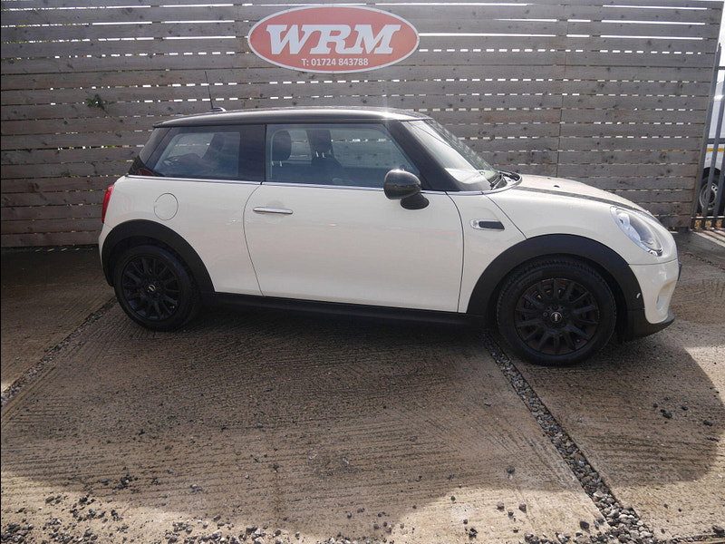 MINI Hatch 1.5 Cooper Hatchback 3dr Petrol Manual Euro 6 (s/s) (136 ps) 3dr Manual 2026