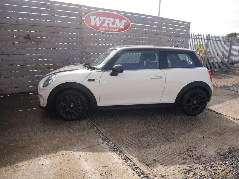 MINI Hatch 1.5 Cooper Hatchback 3dr Petrol Manual Euro 6 (s/s) (136 ps) 3dr Manual 2026