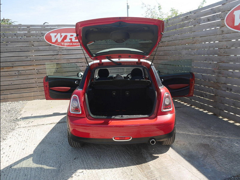 MINI Hatch 1.6 Cooper D Hatchback 3dr Diesel Manual Euro 4 (110 ps) 3dr Manual 2026