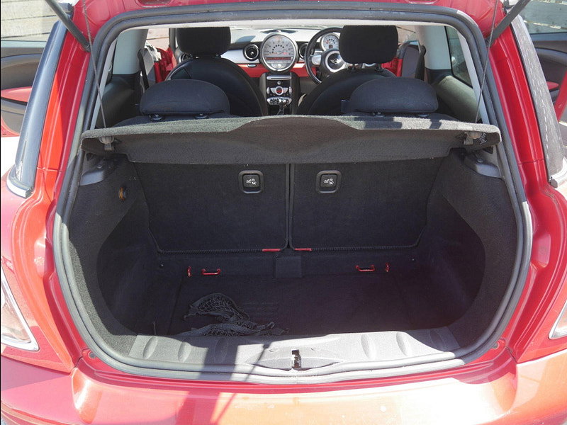 MINI Hatch 1.6 Cooper D Hatchback 3dr Diesel Manual Euro 4 (110 ps) 3dr Manual 2026