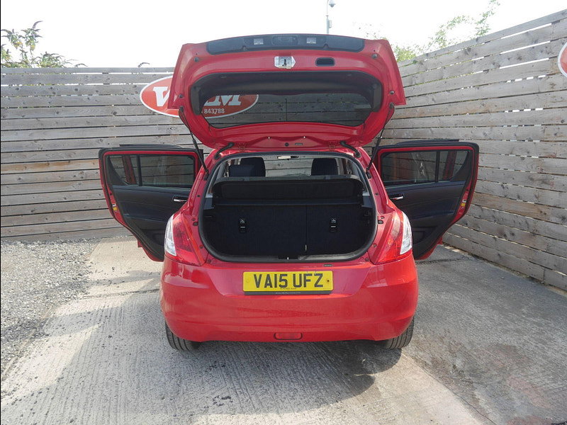 Suzuki Swift 1.2 SZ4 Hatchback 5dr Petrol Manual Euro 6 (94 ps) 5dr Manual 2026